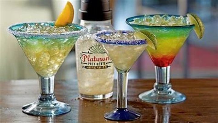 10 Best Mixed Drinks From Chain Restaurants