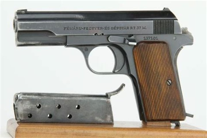 بنى المسلمون المدن لأغراض متعددة مثل