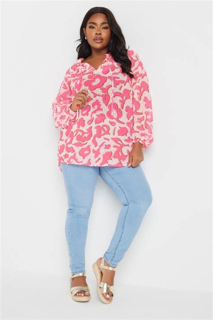 كم سعر الروز رايز 2021