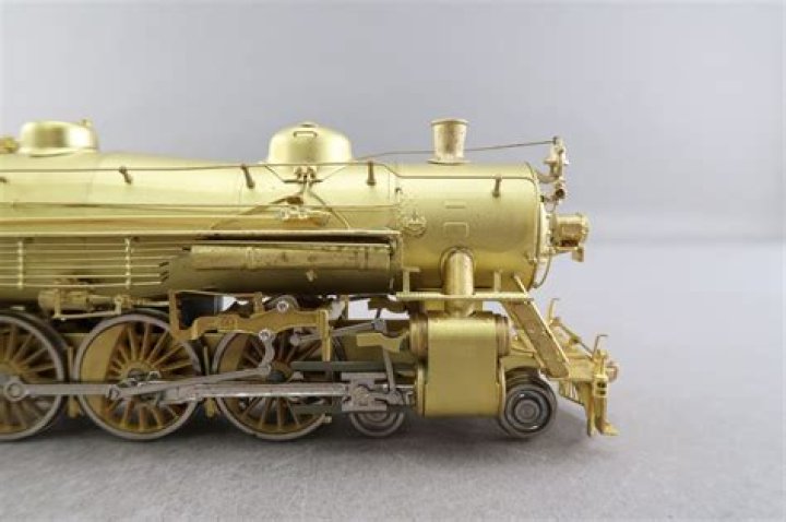 هرم الطاقة نموذج يبين كيف تنتقل الطاقة خلال سلسلة غذائية معينة