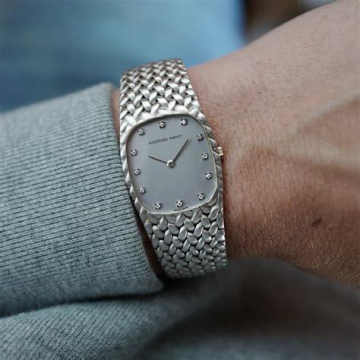 عبارات تهنئة للخريجات من الجامعة والمدرسة جميلة