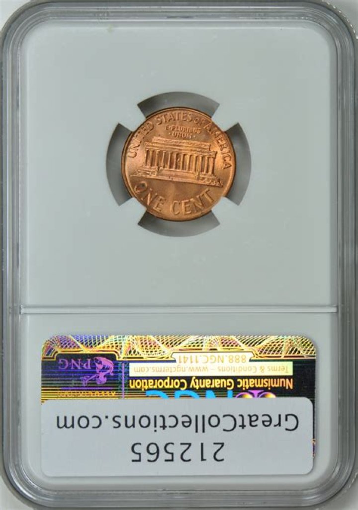 اهم المنتجات على المحيطات والبحيرات هي