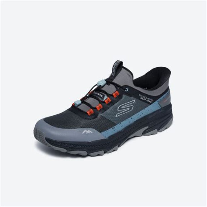 تستطيع المناظير الراديوية جمع معلومات لايمكن ملاحظتها بالضوء المرئي