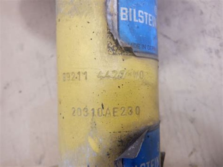 حركة الأرض في مسار مغلق حول الشمس