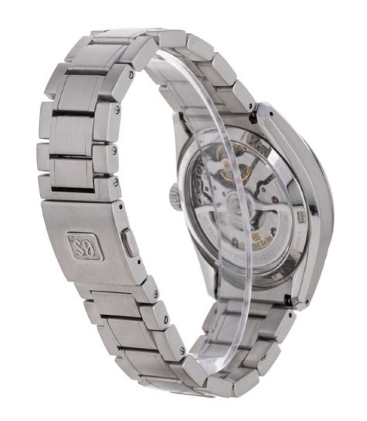 كلمة تردد في عرفة من 4 حروف