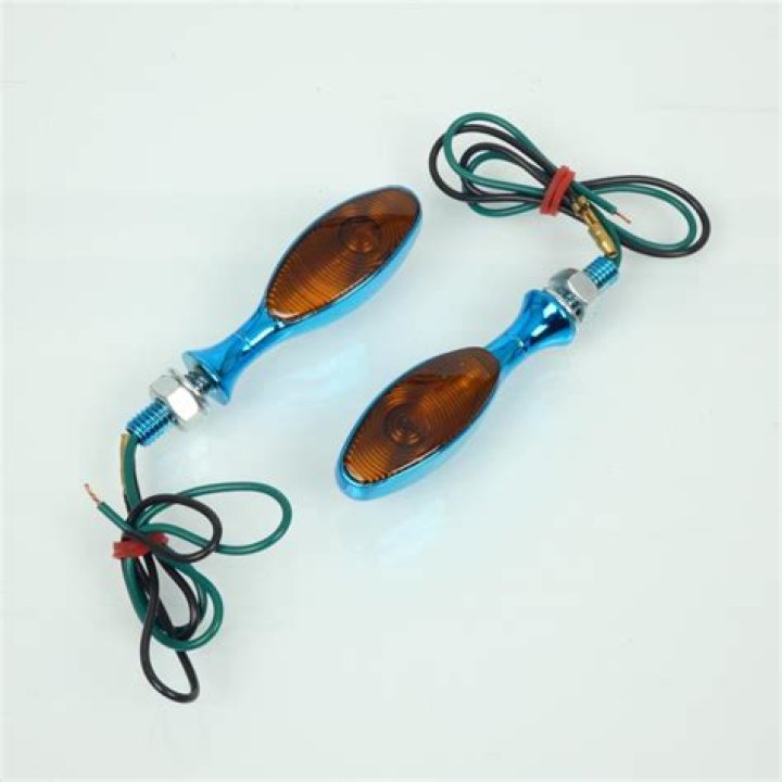 تتكون نواة ذرة العنصر من