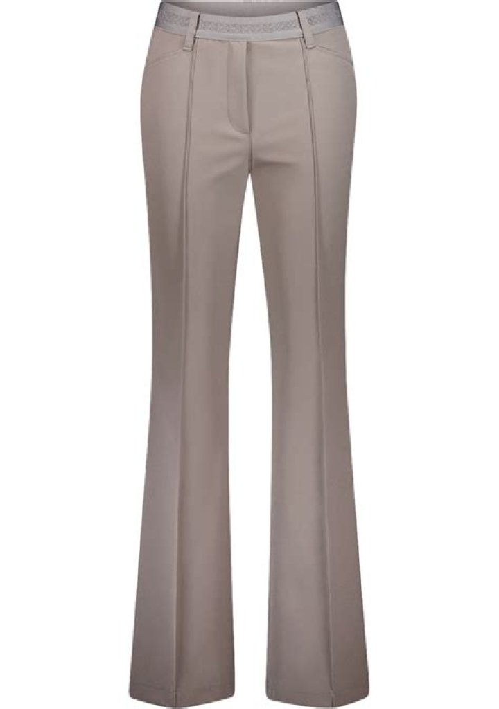 سبب نزول افرازات بنية