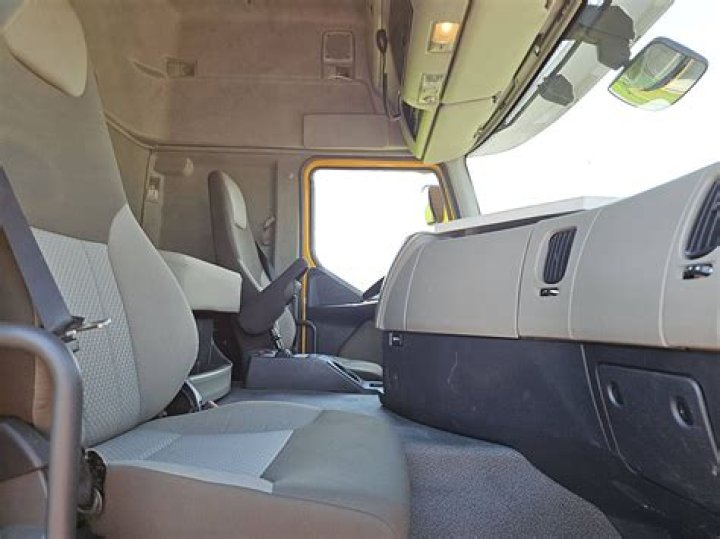 ما هي ديانة بنزيما