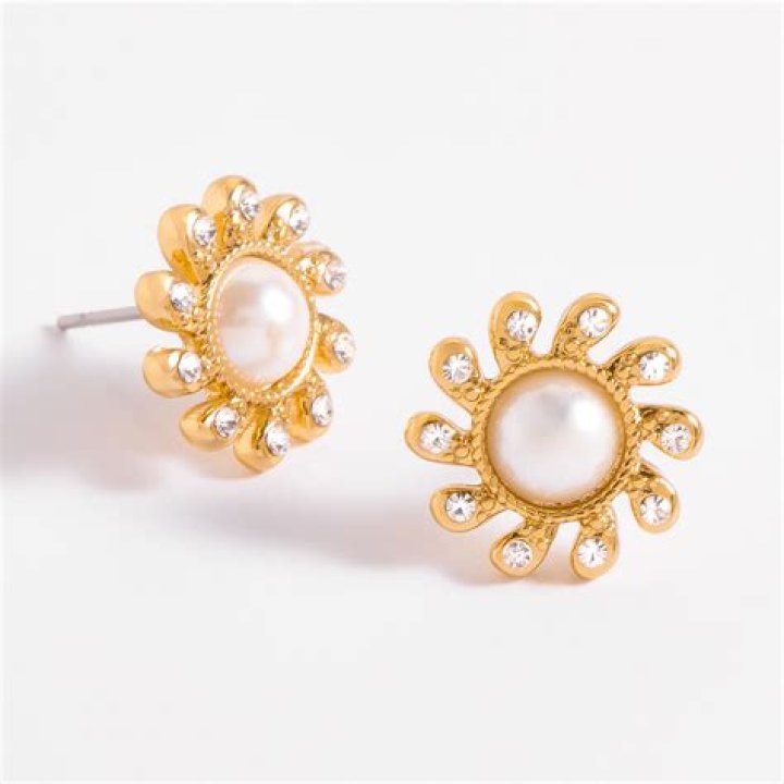 قصة فيلم عيار ناري