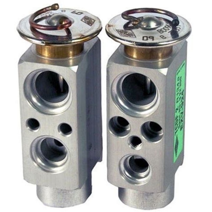 كيف السبيل الى وصالك دلني