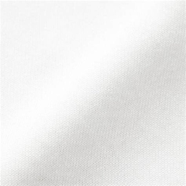 يبلغ طول ملعب كرة السلة