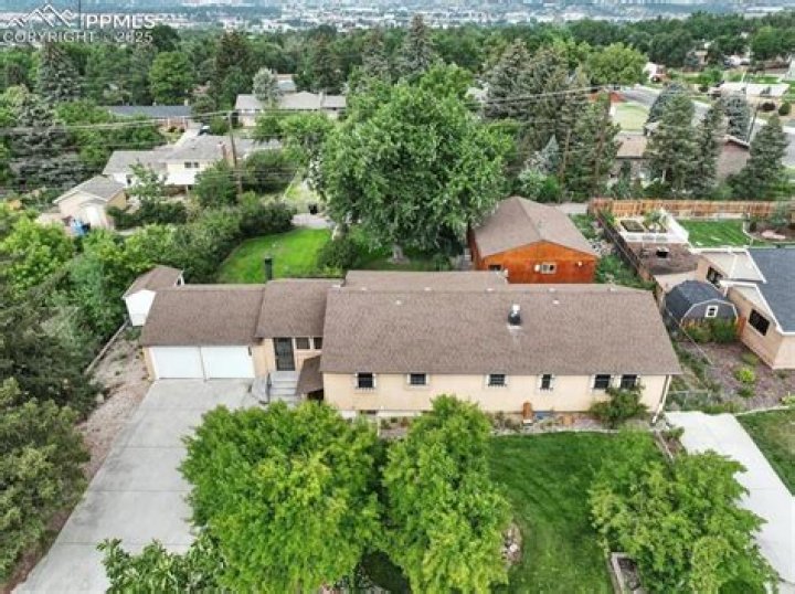 الرسالة هي فن مخاطبة الحاضر بواسطة الكتابة