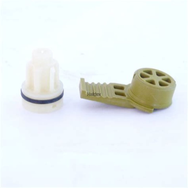 البحث عن شخصيات عربية تميزت بصفات معينة ايجابية وسلبية