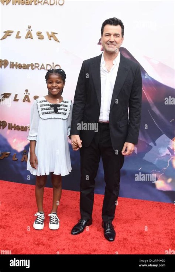 Actor Ron Livingston "Proud" of Sister Jennifer Livingston
