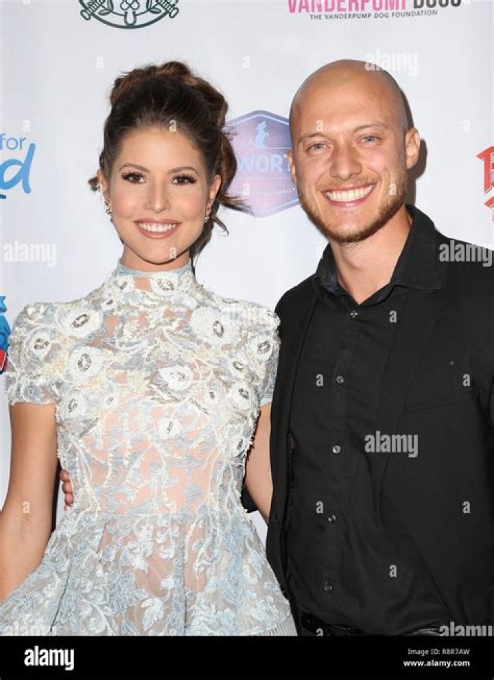Unraveling The Amanda Cerny And Johannes Bartl Split: What Really Happened?