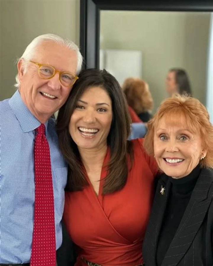 Amelia Santaniello Net Worth, Income, Salary, Earnings, Biography, How much money make?