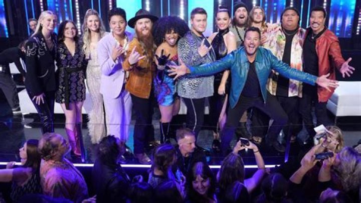 American Idol 2023 recap — Viewers in shock as 80s legend nervously joins 22-year-old daughter for audition