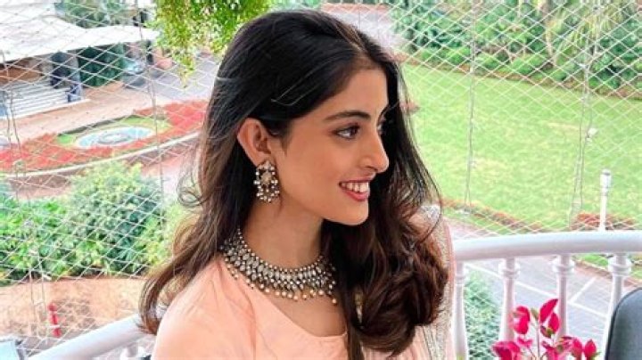 Amitabh Bachchan's granddaughter, Navya Naveli Nanda shares new pic flaunting ‘white hair' – India TV