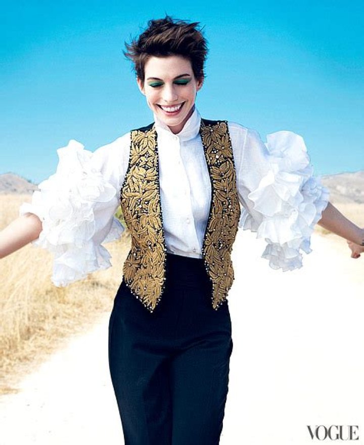 Anne Hathaway: I Was "Obsessive" About Losing 25 Pounds for Les Miserables