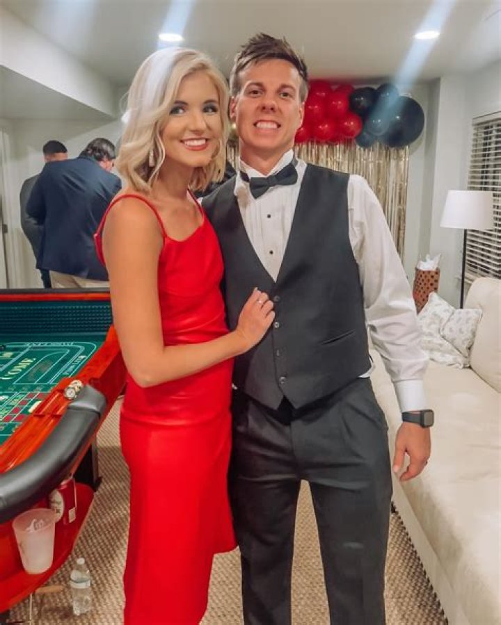 Ashley Kramlich [Fox45] Wikipedia, Age, Biography, Salary, Husband, Instagram