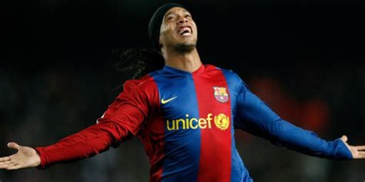 At What Age Did Ronaldinho Hang Up His Boots?