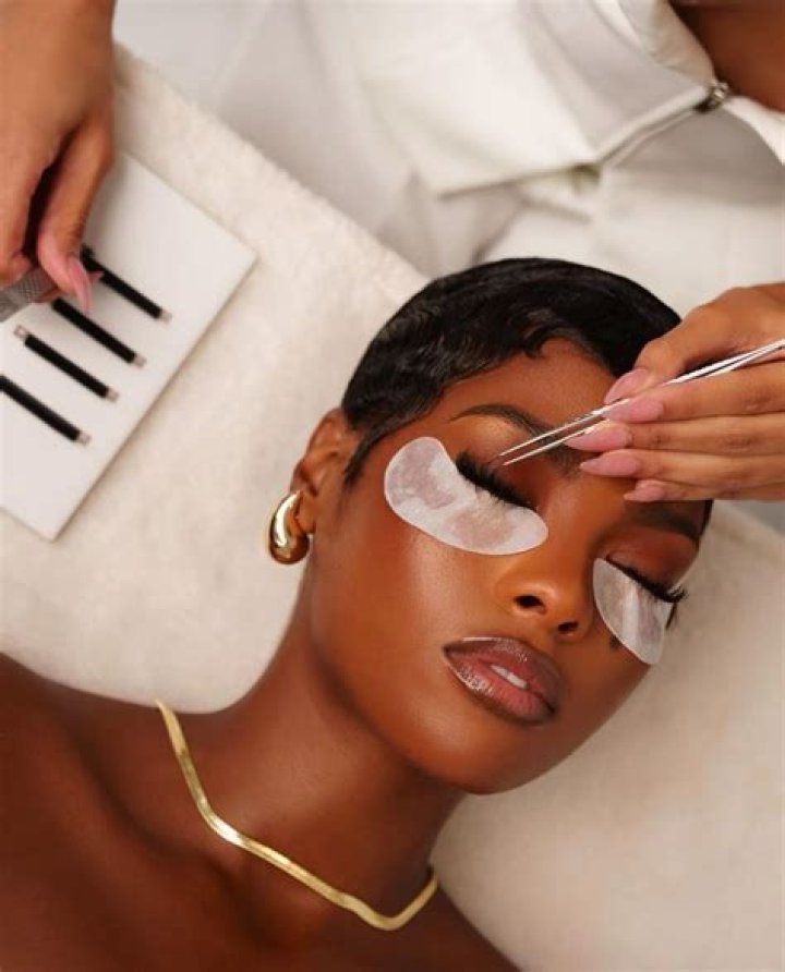 Beautician issues grim warning after client turns to her for help over painful botched lash job that took HOUR to remove