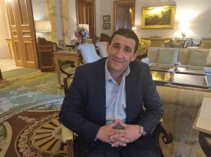 I was best friends with Charles Bronson before turning my life around & he sends me Christmas cards… he should be free