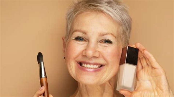 Radiant Beauty: Discovering The Best Moisturizing Makeup For Older Skin