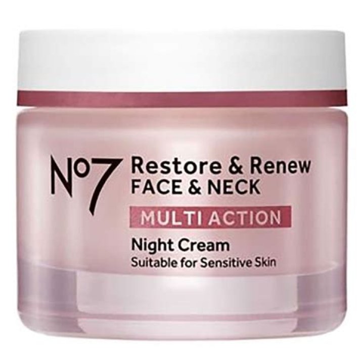 21 Best Neck Creams Of 2023 To Reduce Wrinkles & Firm Skin