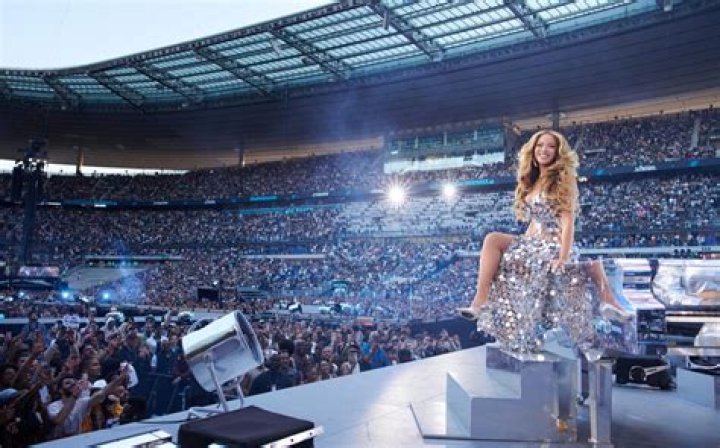 Beyonce Pays DC Metro $100K to Keep Trains Running Late After Show