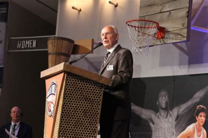 Bill Schonely dead at 93: Famed Portland Trail Blazers broadcaster 'The Schonz' who coined phrase 'Rip City' dies