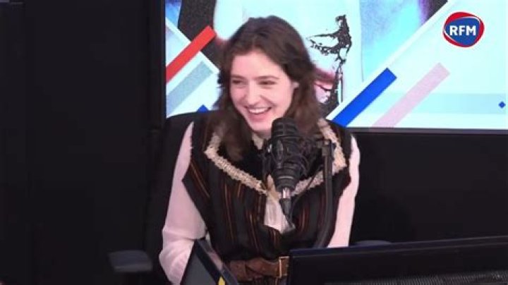 Birdy Leaves the Nest