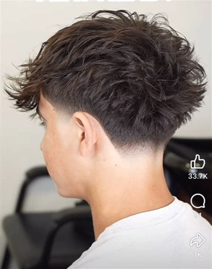 Mastering The Blowout Taper Fade: A Trendy Twist On Classic Hairstyles