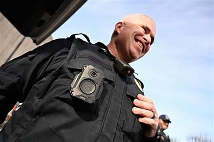 Bodycam vid shows cops mistake urn containing ashes of grieving dad's 2-year-old daughter with DRUGS in traffic stop