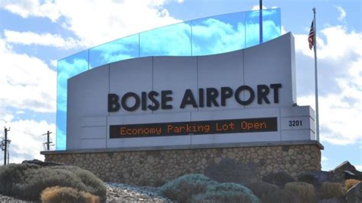 Boise Airport opens economy parking lot for the summer