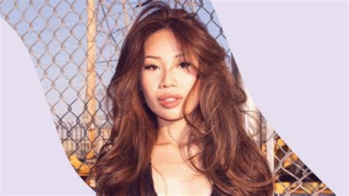 Bombshell Angel Hair Has Built-In Wings To Hold Up The Shape
| Glamour UK