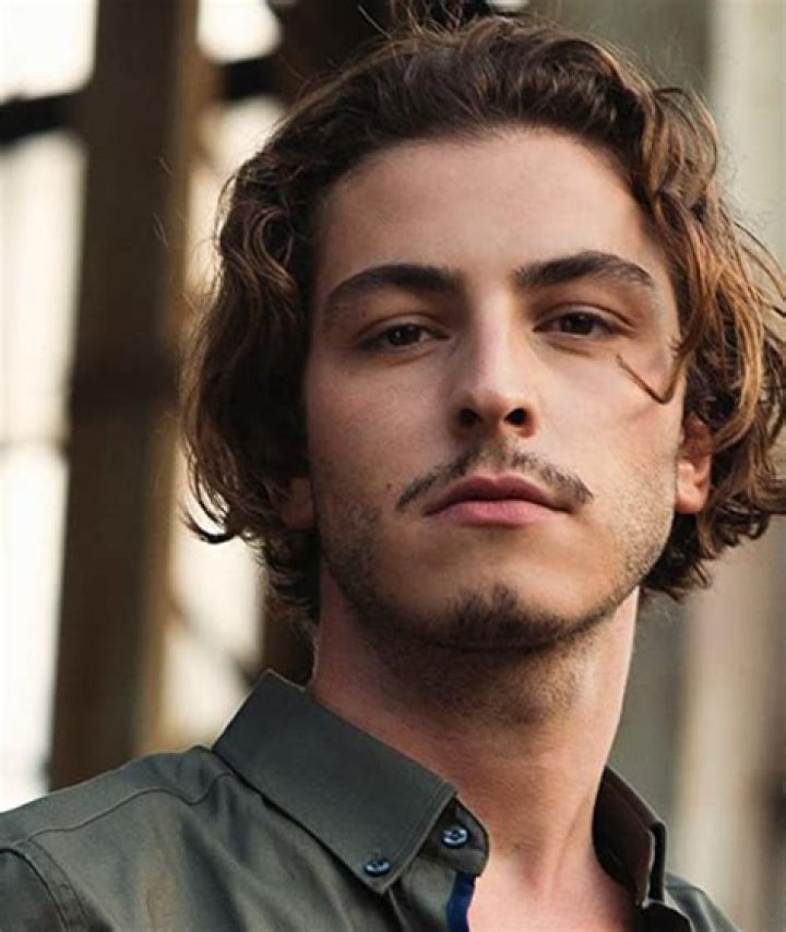 Examining Boran Kuzum's Life And Career: A Rising Star In Turkish Film.