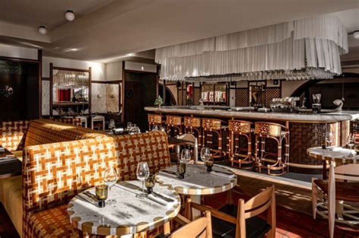 Brit families struck down with vomiting bug at Val d'Isere ski chalet