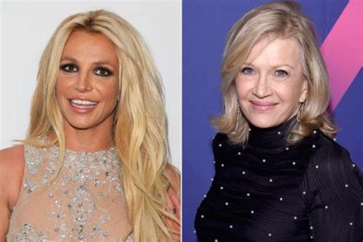 Britney Spears fans rip Diane Sawyer for 2003 interview that left singer in tears after it resurfaces in new documentary