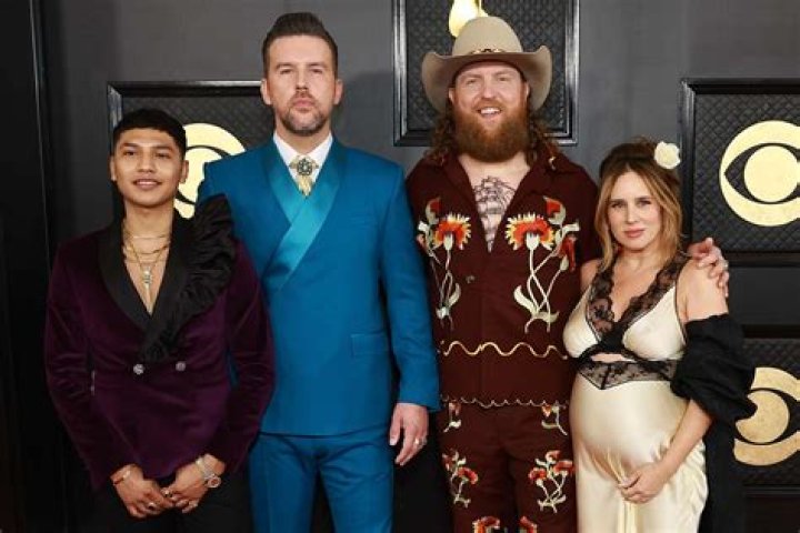 Brothers Osborne's John Osborne, Wife Lucie Silvas Expecting Twins