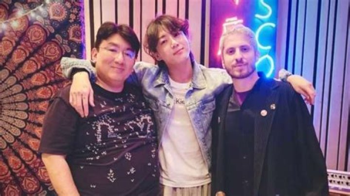 BTS Jungkook's records for his solo project? Kpop singer's photos with Bang Si Hyuk go viral – India TV