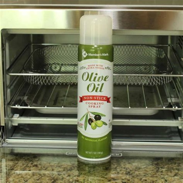 Quick Answer: Can I Use Olive Oil To Grease A Baking Pan