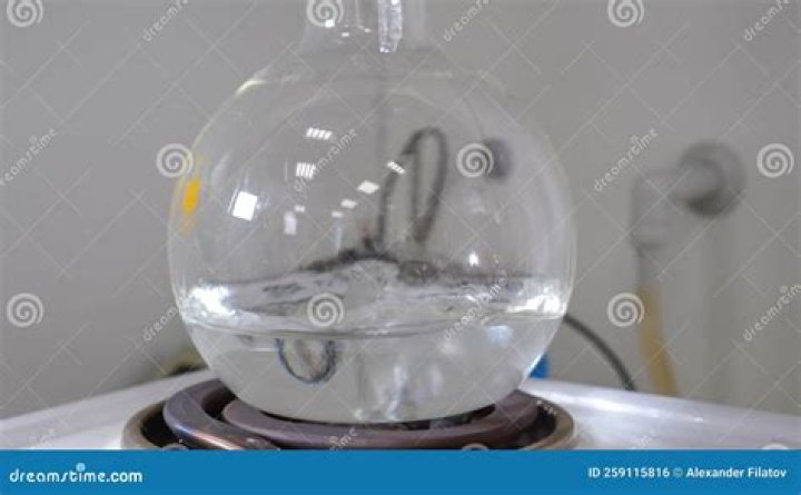 Quick Answer: Can You Put Boiling Water In A Glass Jar