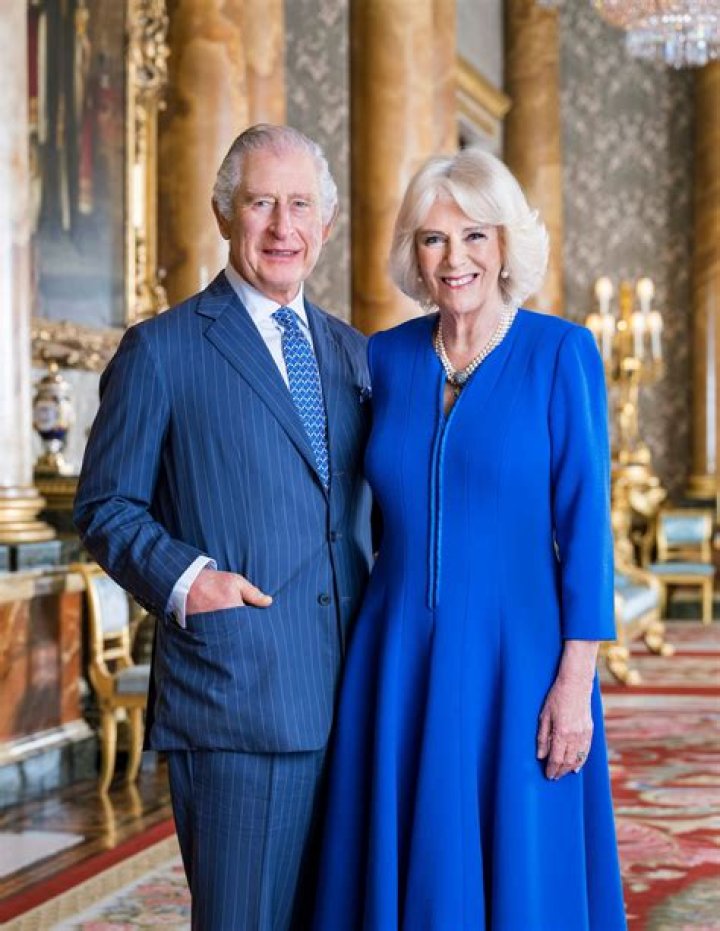 Charles and Camilla Visit Northern Ireland Amid Queen's Death