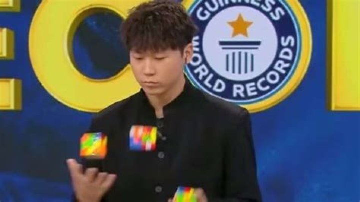 Chinese man creates Guinness World Record by solving three Rubik cubes while juggling them; video goes viral – India TV