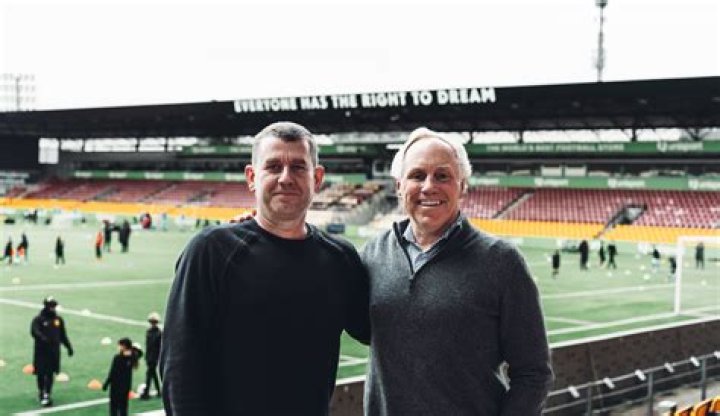 Chris Vernon Net Worth, Income, Salary, Earnings, Biography, How much money make?