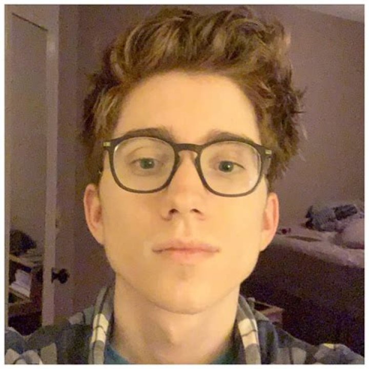 Clint Stevens (Twitch Star) Wikipedia, Biogarphy, Age, Height, Weight, Girlfriend, Net Worth, Facts