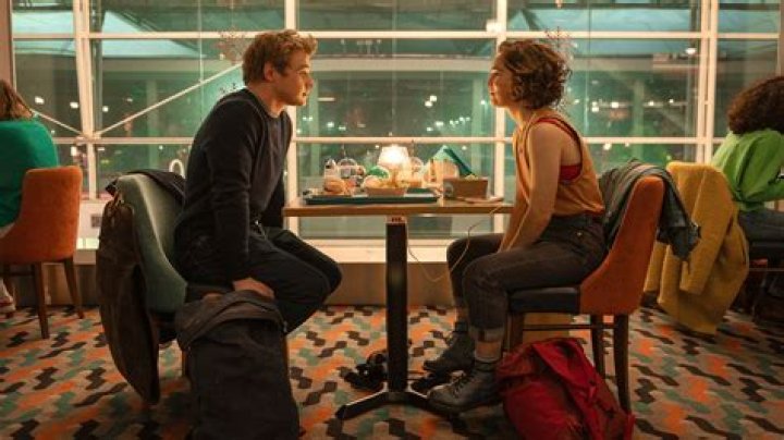 Comparing Netflix's 'Love at First Sight’ to Jennifer E. Smith's Novel