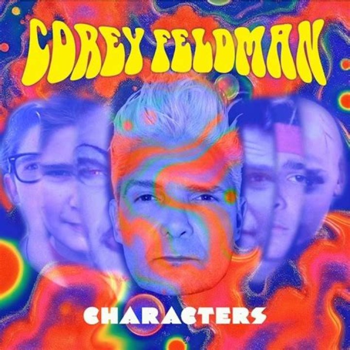 Corey Feldman Gives Bizarre Performance of ‘Go 4 It’