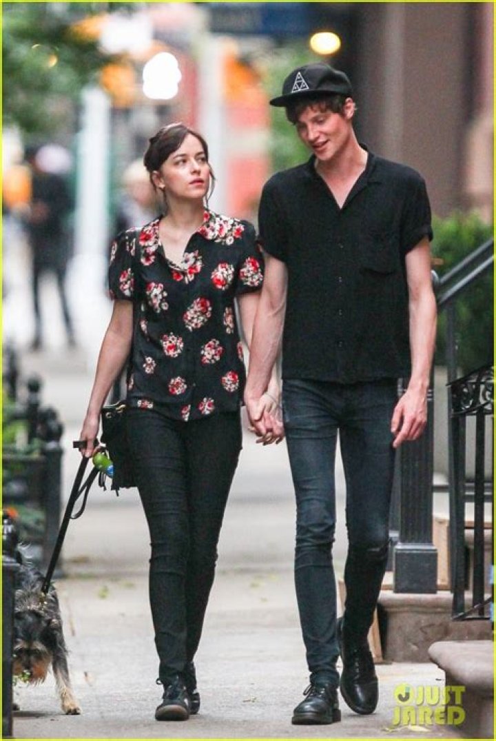 Dakota Johnson's Boyfriend List: A Glimpse Into Her Romantic Life
